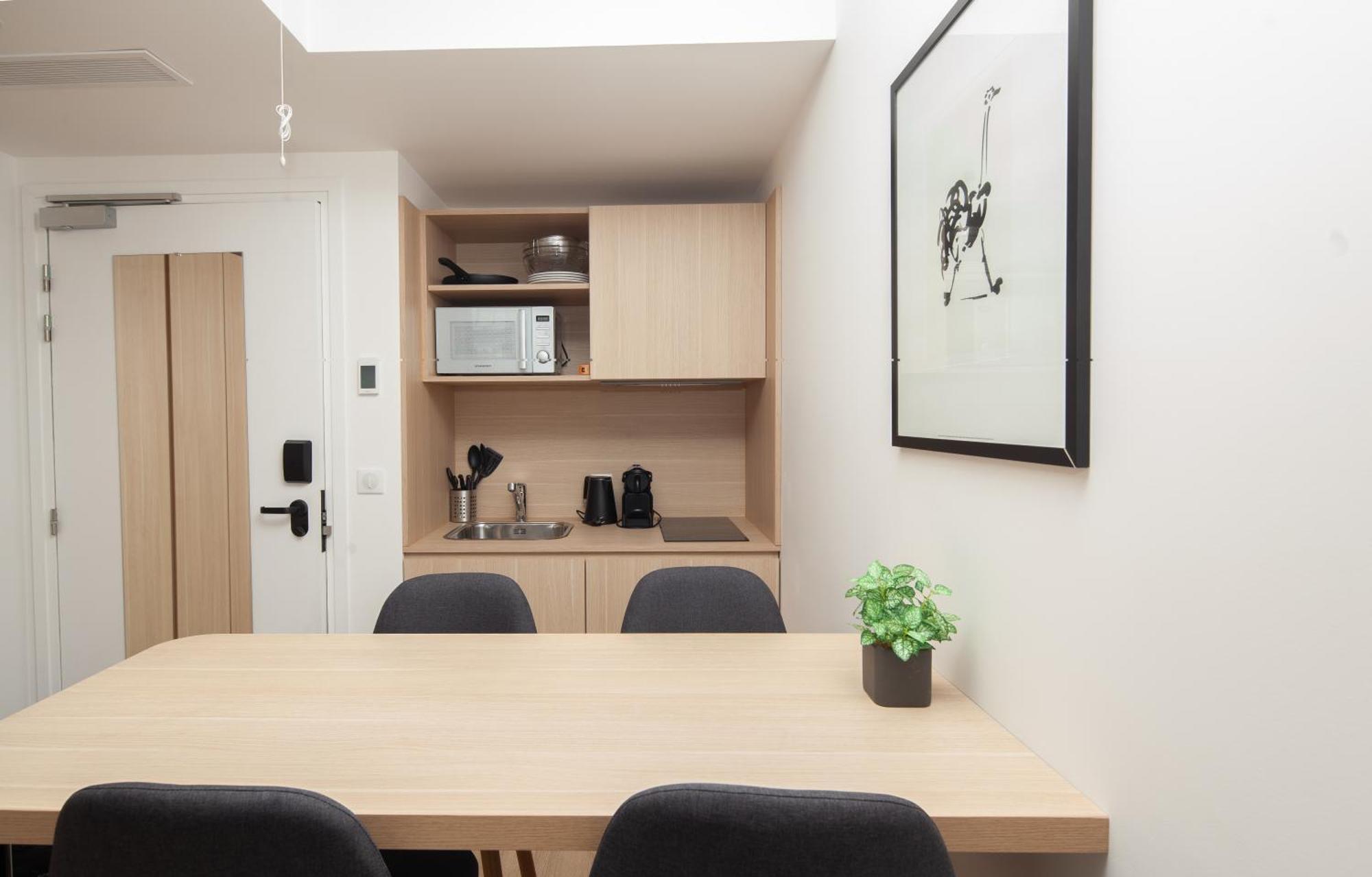 Finestate Coliving Champs-Elysees ปารีส ภายนอก รูปภาพ